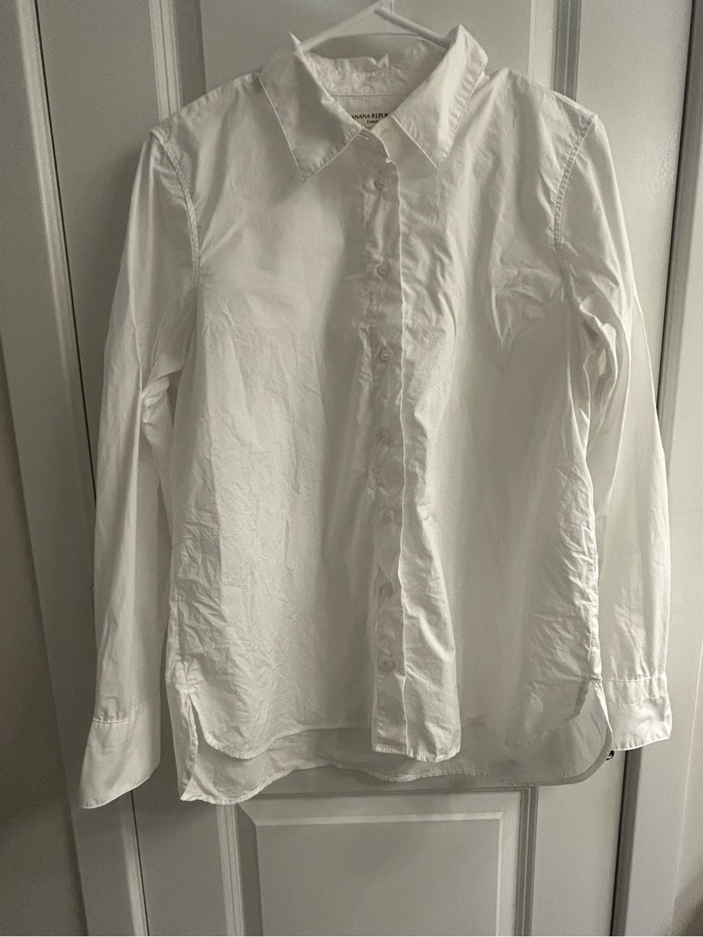 Banana Republic The Everyday Shirt in Cotton Poplin